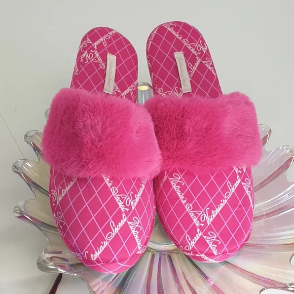 Victoria's Secret gold tag Signature Fuchsia/Pink size Medium 7-8 - Picture 4 of 9